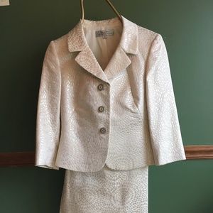 Pearl Tahari Suit
